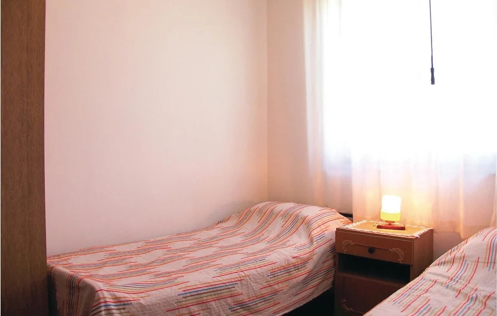 Nice Apartment in Medulin With 3 Bedrooms and Wifi