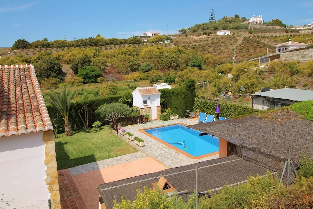 1053 Villa Seral