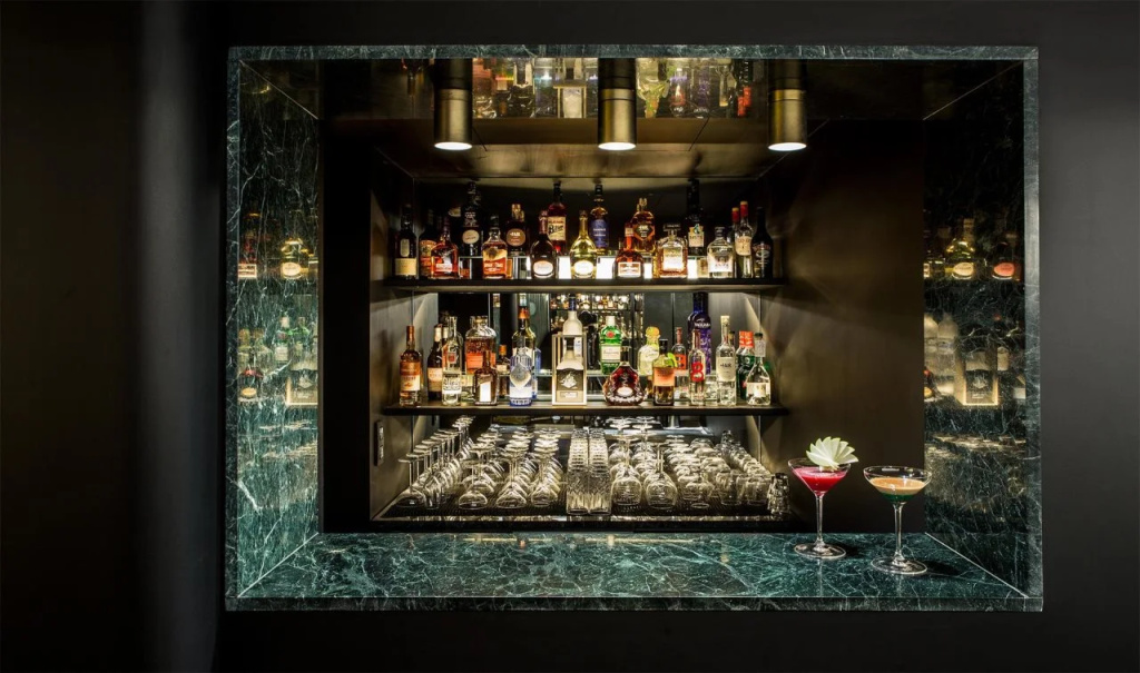 Saint Kate - The Arts Hotel