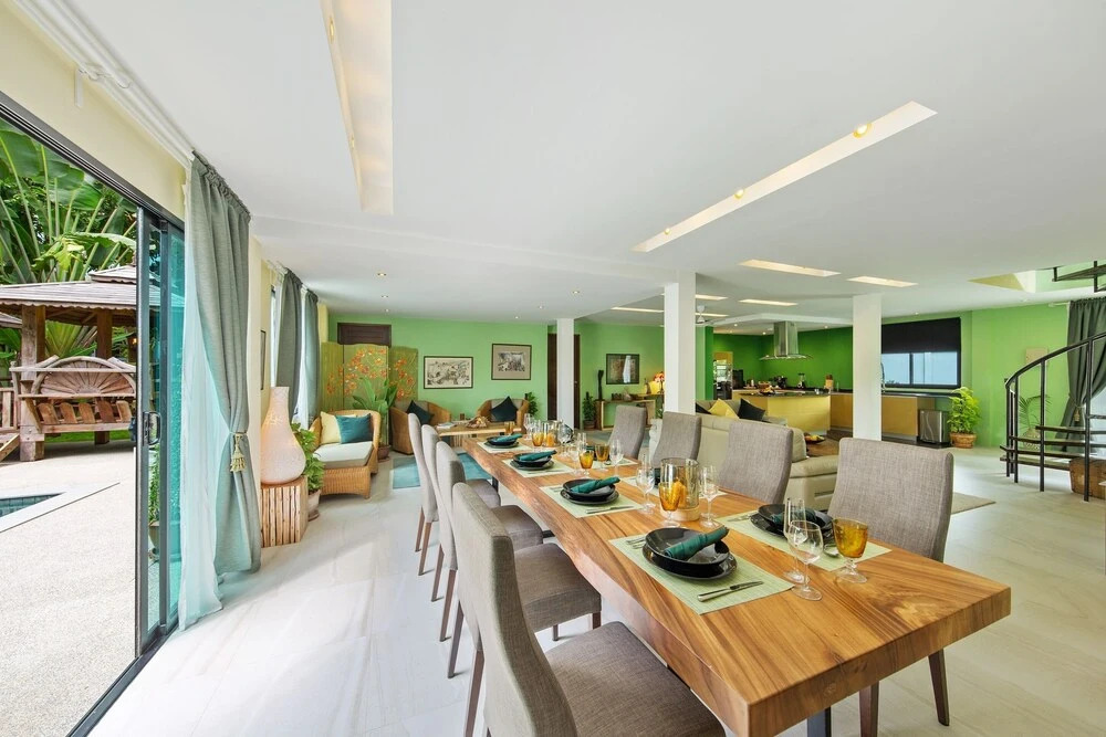 Superb Family Hide-away Four Bedroom Garden Villa With Family Pool