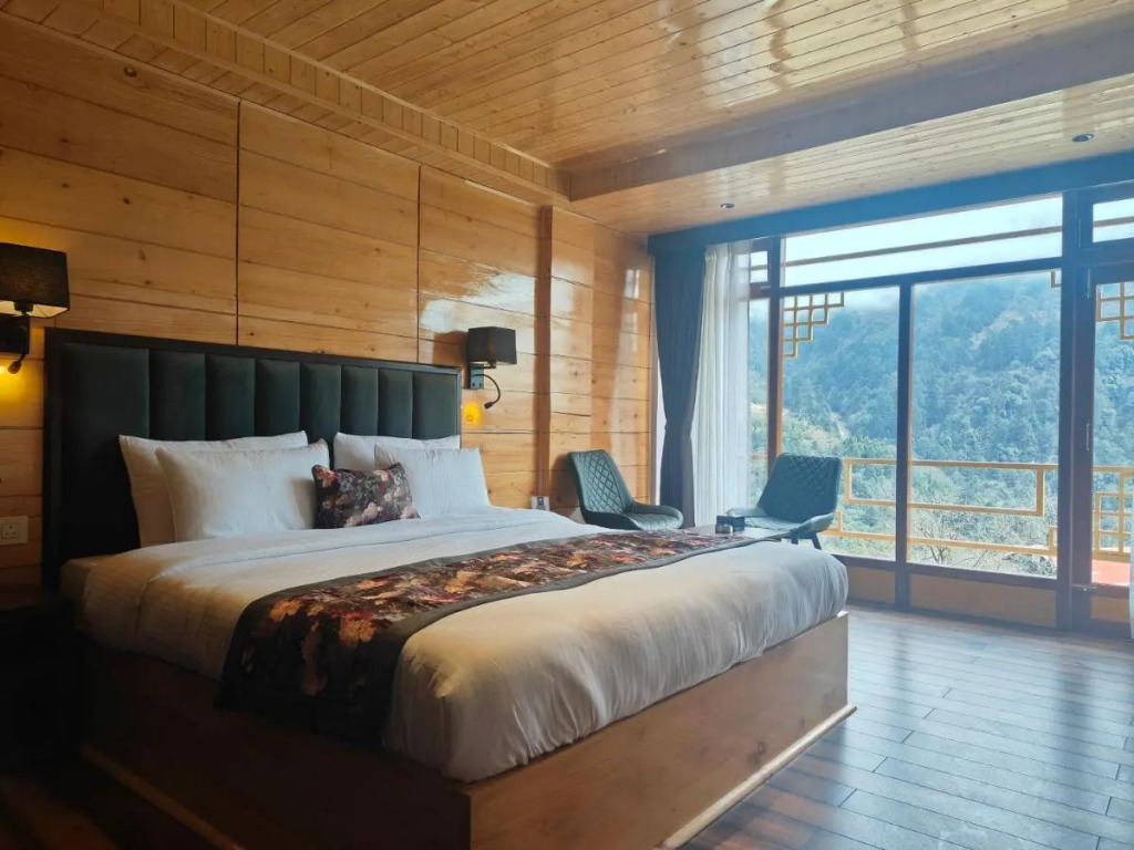 Mount Bayul Shangri-La Resort