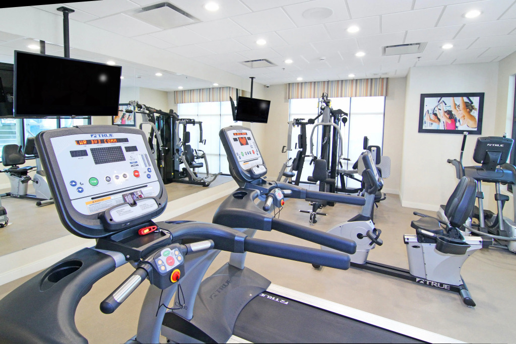 Holiday Inn Express and Suites Calgary University by IHG