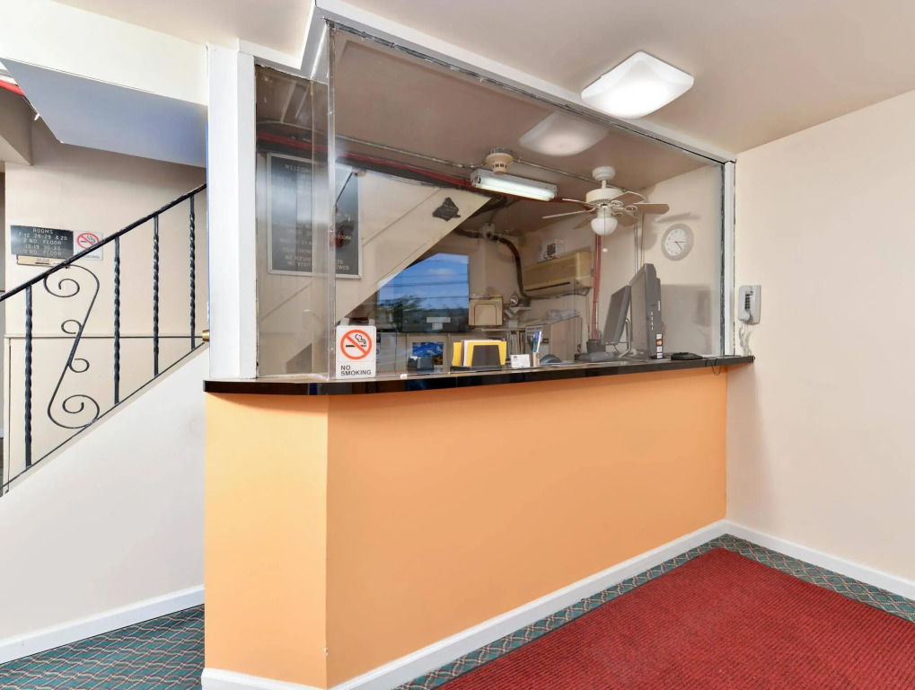 Media Inn & Suites