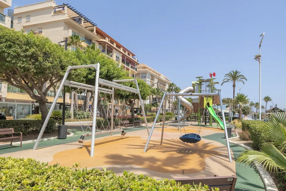 Estepona Downtown Near The Beach