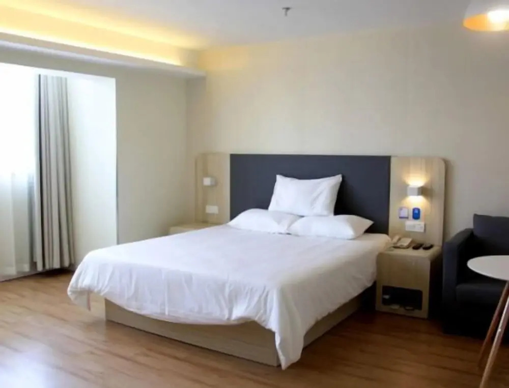Hanting Hotel Zhuanghe Qiansheng Store