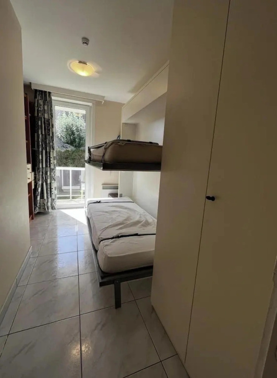 Central Apartment Near the Beach