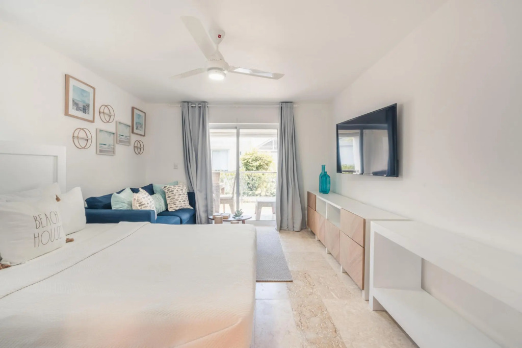 Beautiful Studio at Green One AA4