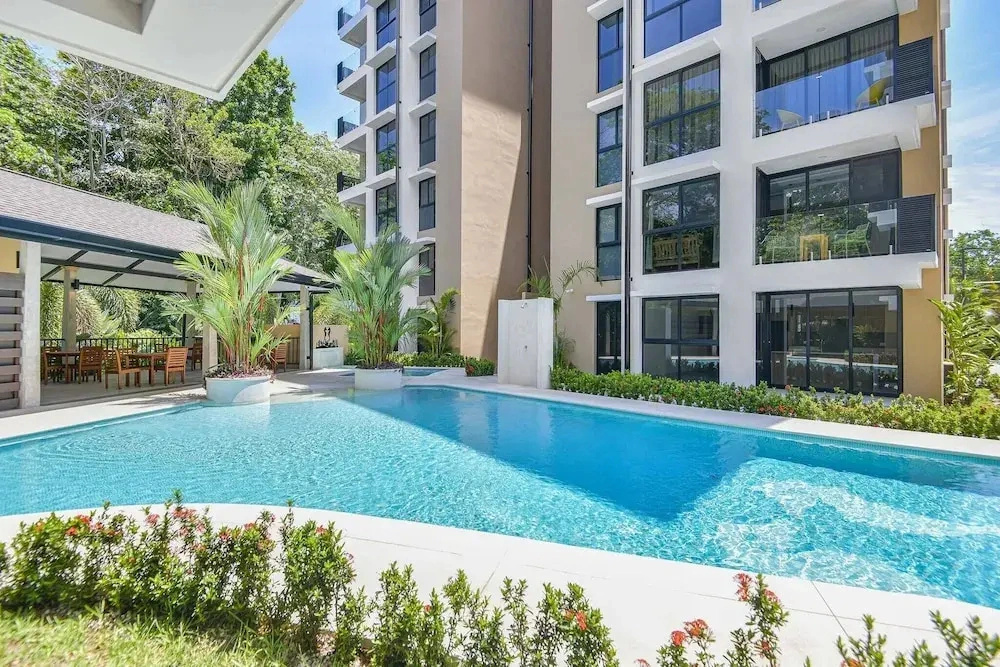 Brand New Loft Few Steps From The Beach