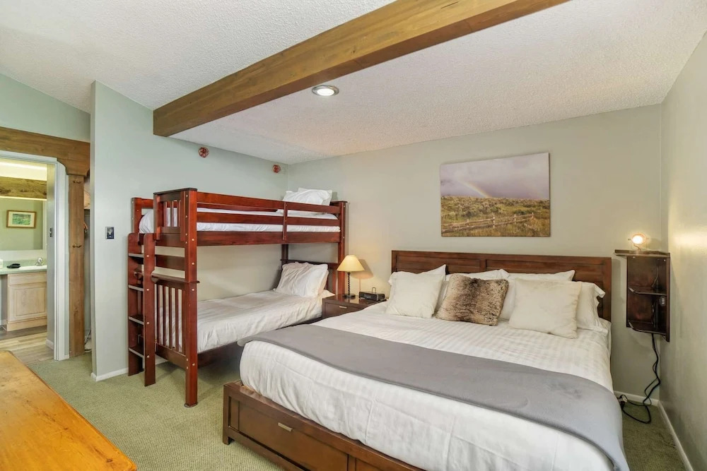 Lichenhearth Condos by iTrip Aspen Snowmass