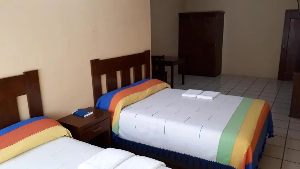 Hotel Alebrijes