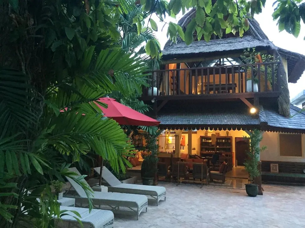 Villa Hangat
