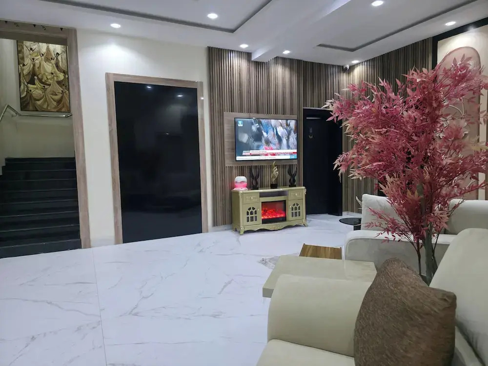 Ivotel Luxury Hotel
