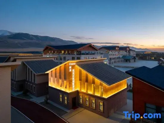 Elaine ·Qianyuan Backyard Royal Villa Hotel