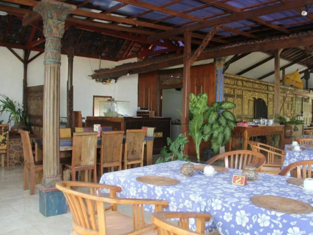 Gazebo Beach Hotel