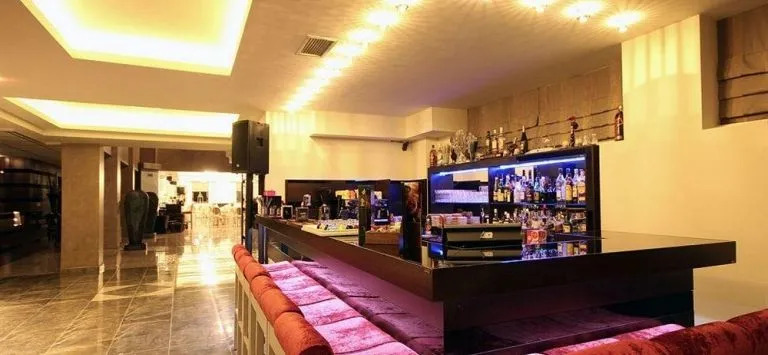 Samarina Resort