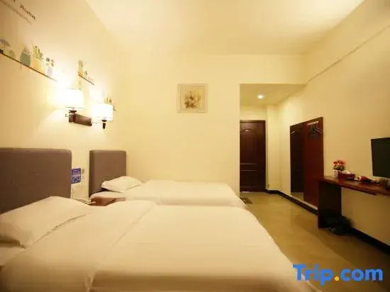 Lingchuan Baiyuan Flower Hotel