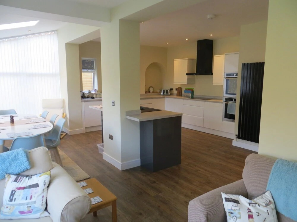 Seaside Retreat Superb Quality Family House