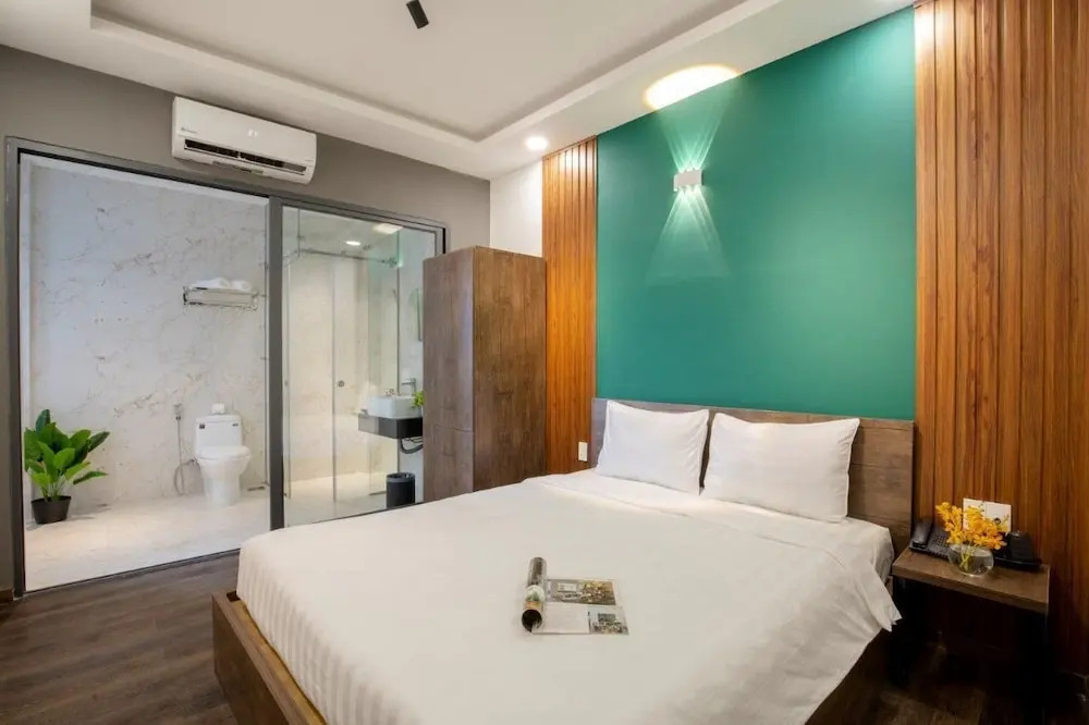 Lá Hotel Riverside