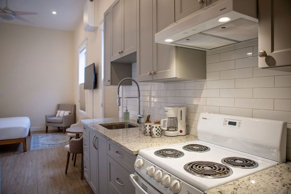 Stirling All Suites Hotel