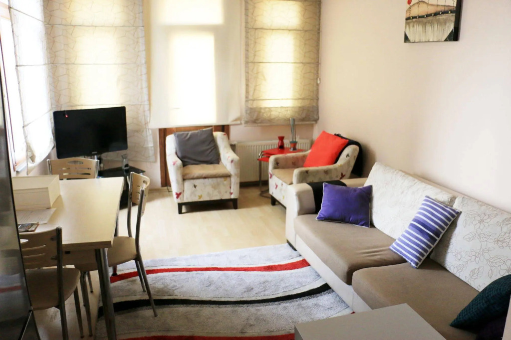 No. 10 Taksim Studios
