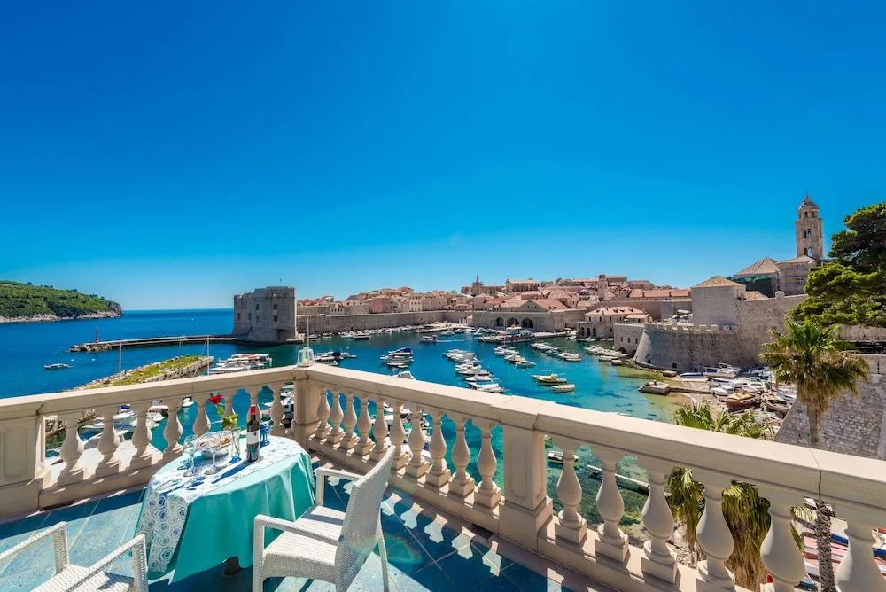 Villa Adriatica - 4 bedroom vacation house