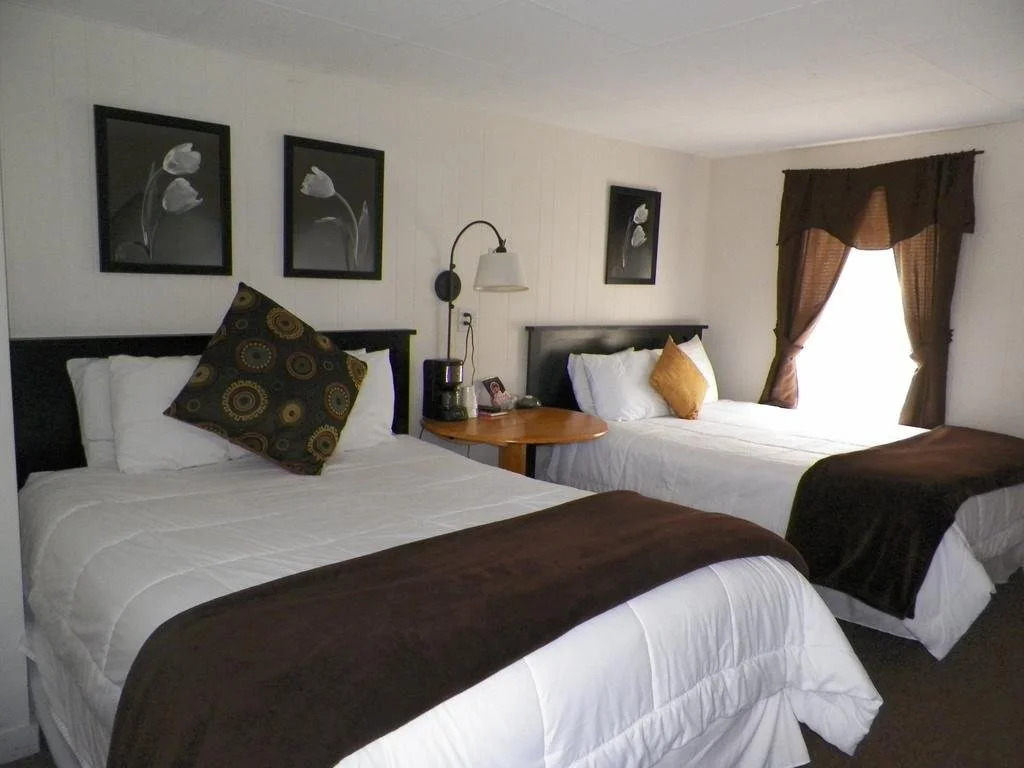 The Whitetail Inn and Suites- Lincoln