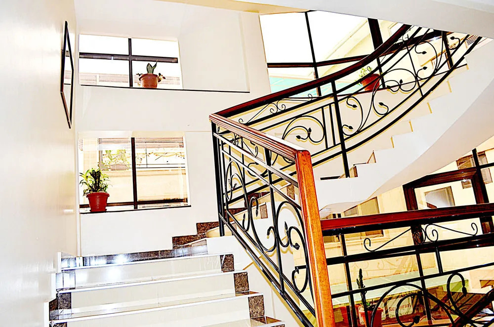 Maries Royale Hotel