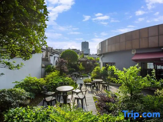Yufeng Jade Hotel (Jianjiang Avenue Branch, Duyun City)