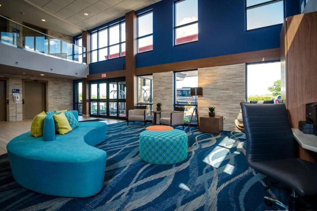 Holiday Inn & Suites Syracuse Airport - Liverpool by IHG