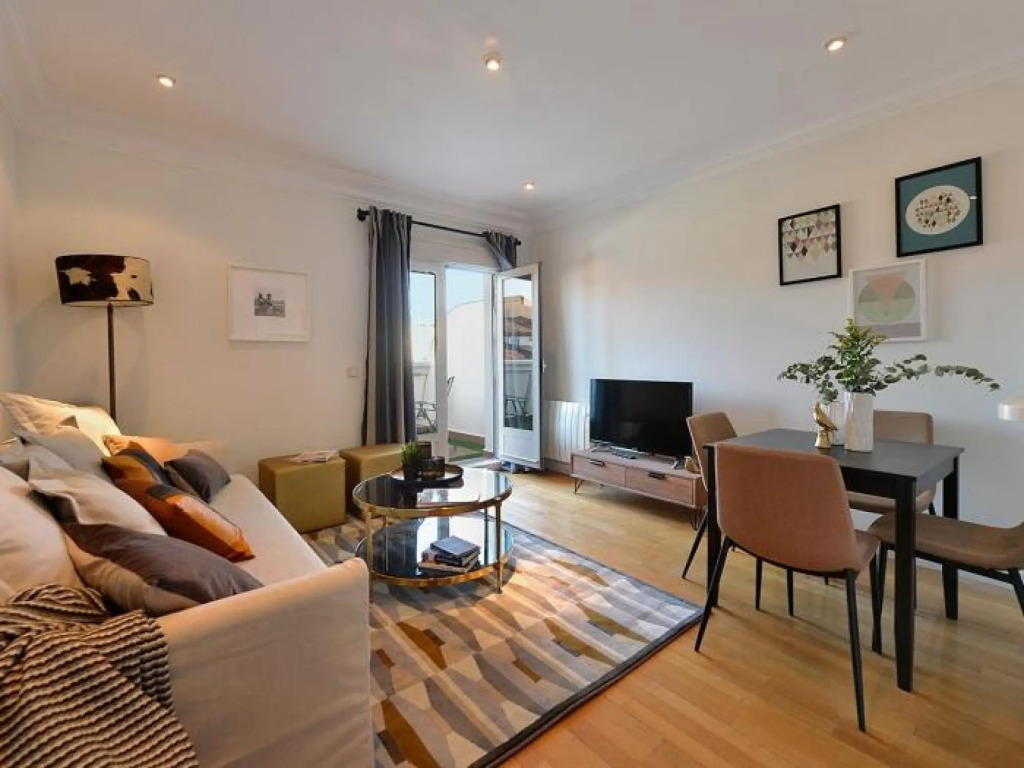 PUERTA DEL SOL Premium 1BR 1BT
