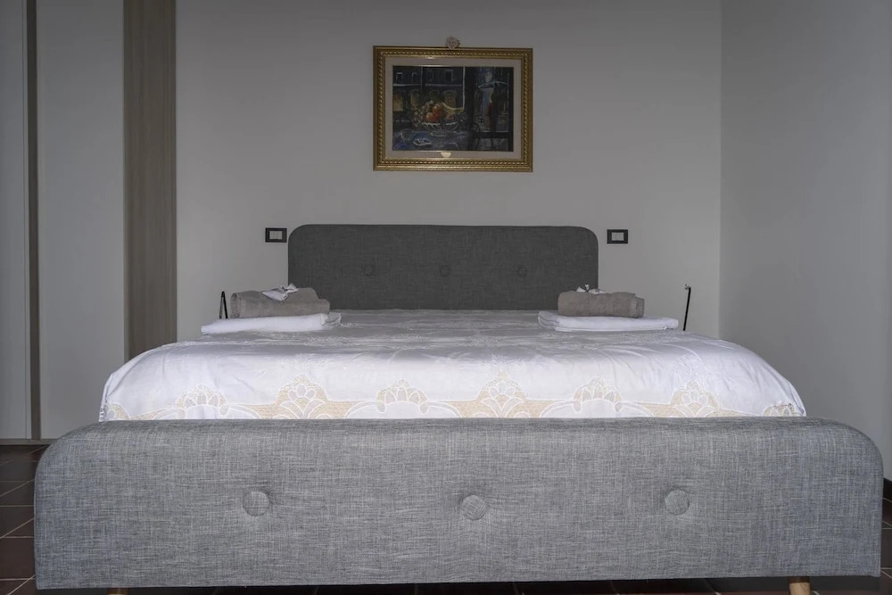 Apartment With one Bedroom in Rosolini, With Wifi