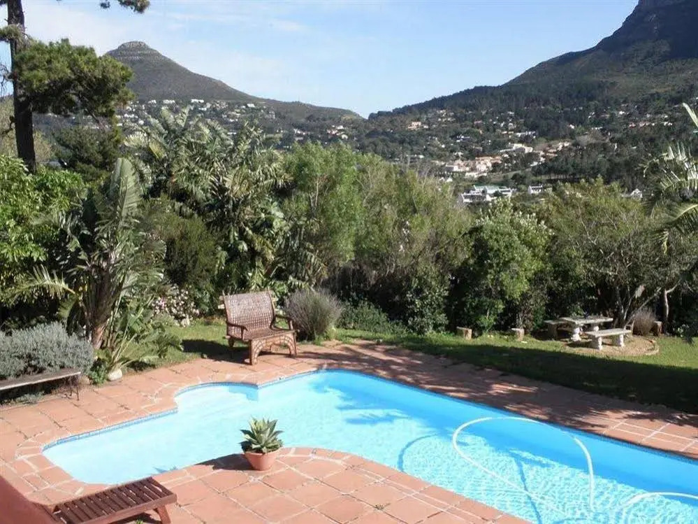 Rose Manor