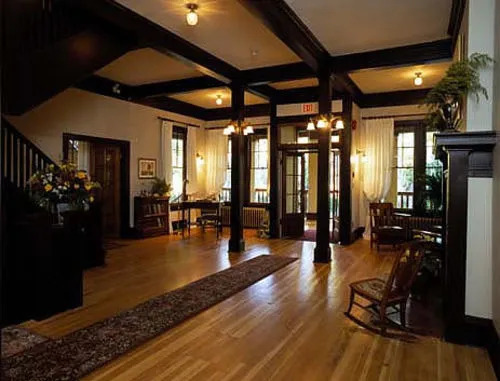 Naramata Heritage Inn & Spa