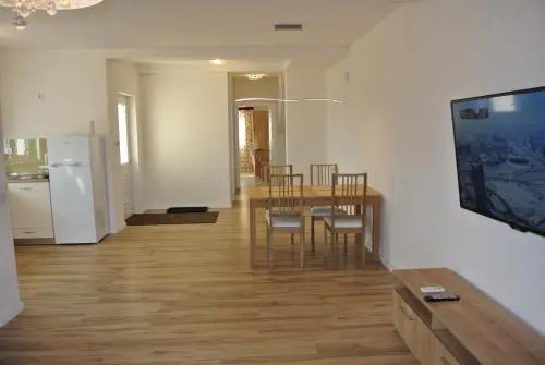 Armonia Apartments
