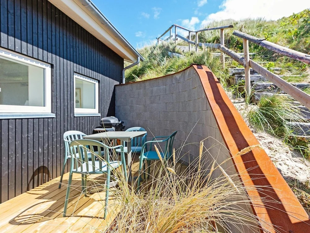 6 person holiday home in Løkken