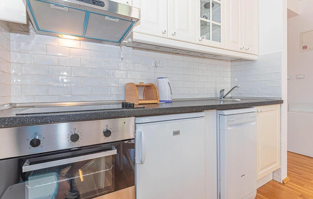 Awesome Apartment in Tribunj With Wifi and 1 Bedrooms