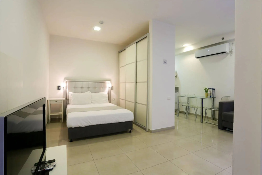 Sea Land Suites - by Echo Hotels