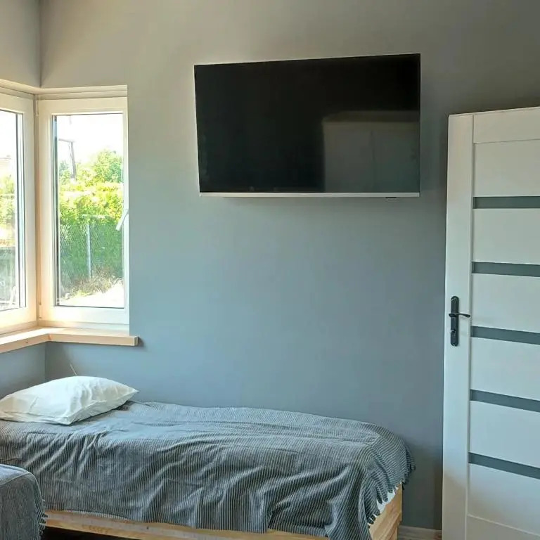 Apartamenty Wilga - spokojne miejsce z całorocznym zewnętrznym wspólnym jacuzzi, sauną i letnim basenem