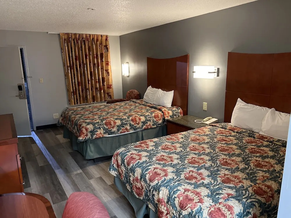 Briarwood Inn
