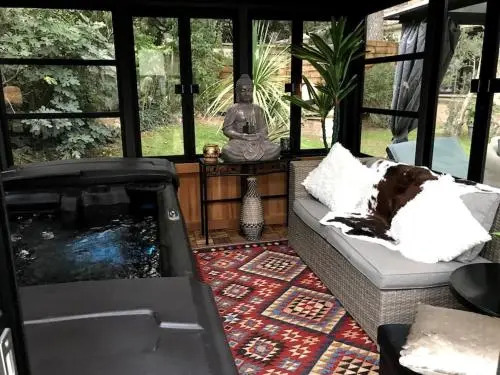 Maison cottage en Provence, Spa & piscine, pour 4 personnes- Gîtes Les Estelles