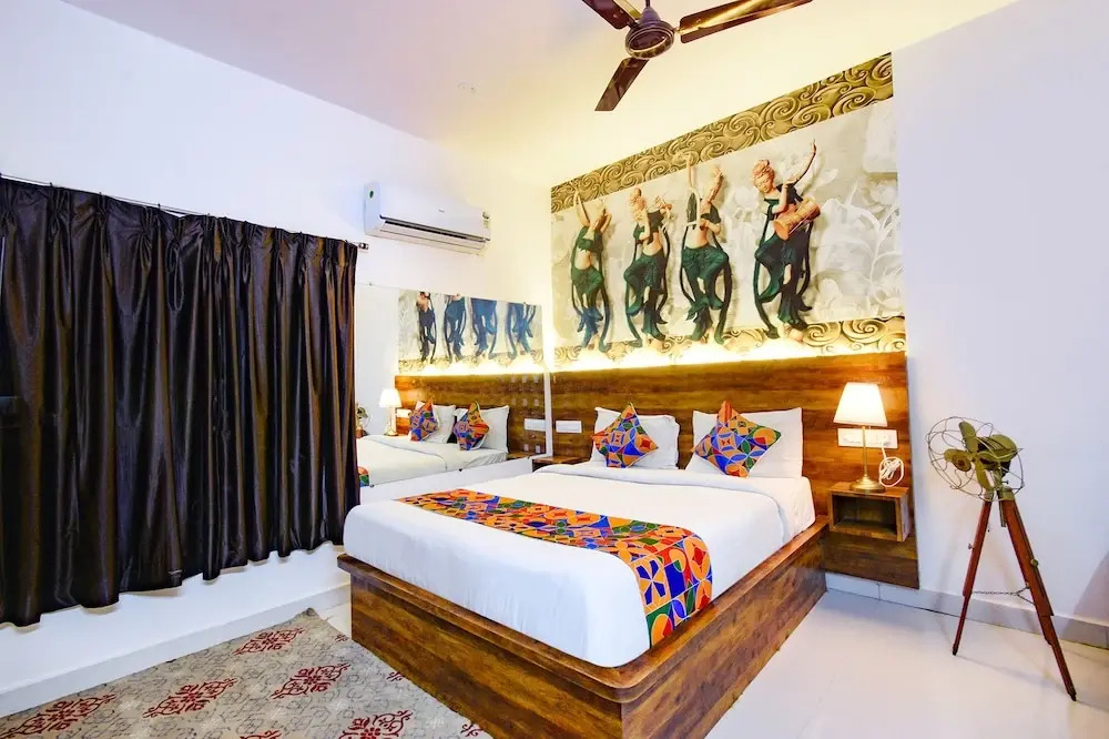FabHotel DSR Suites - Nr Hitech City Railway Station