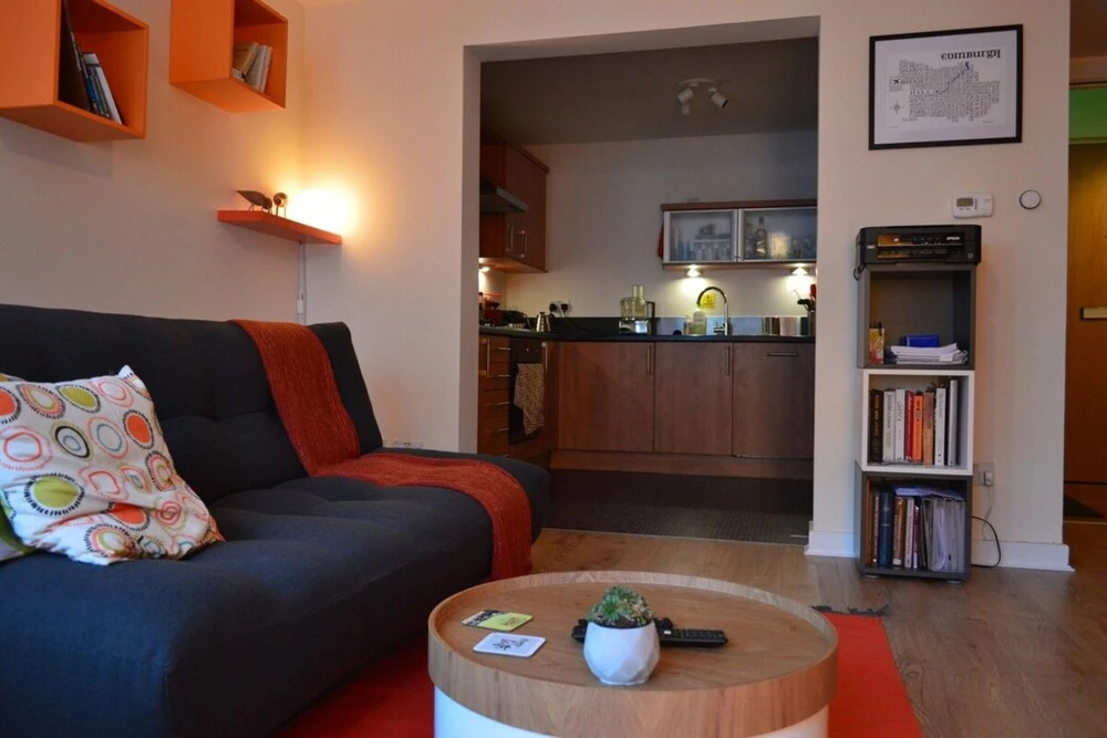 Modern Apartment Near the Sea