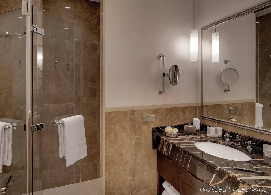 Hotel Atlantic Hamburg, Autograph Collection