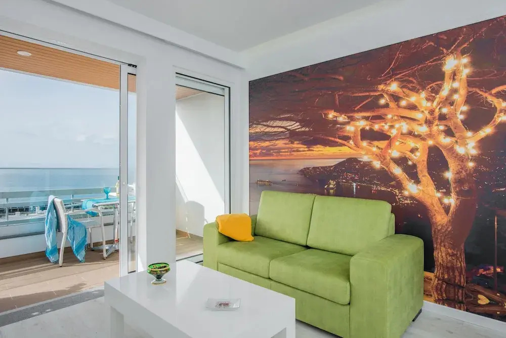 Delmar Apartment by MHM