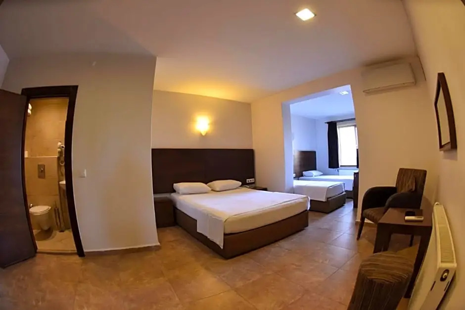 Elmas Hotel