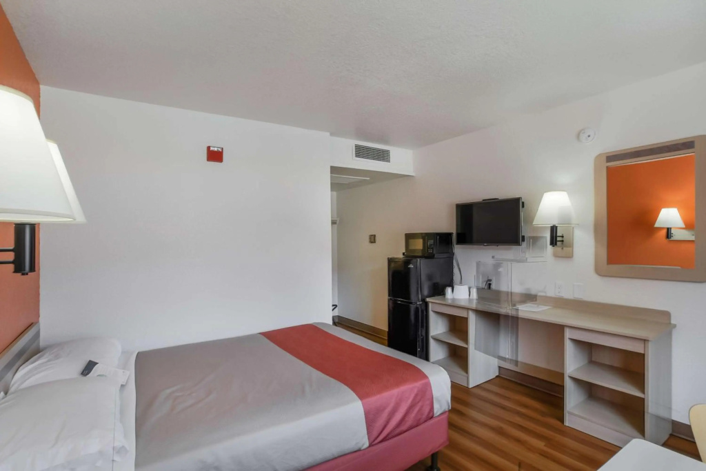 Motel 6-Medford, OR