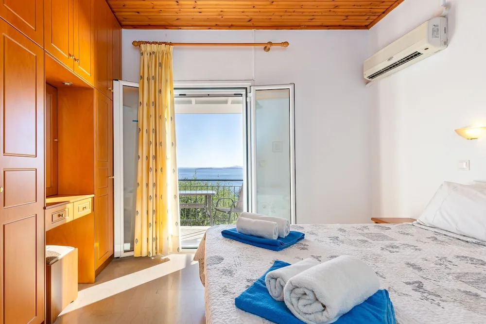 Villa Katina - private pool & sea view