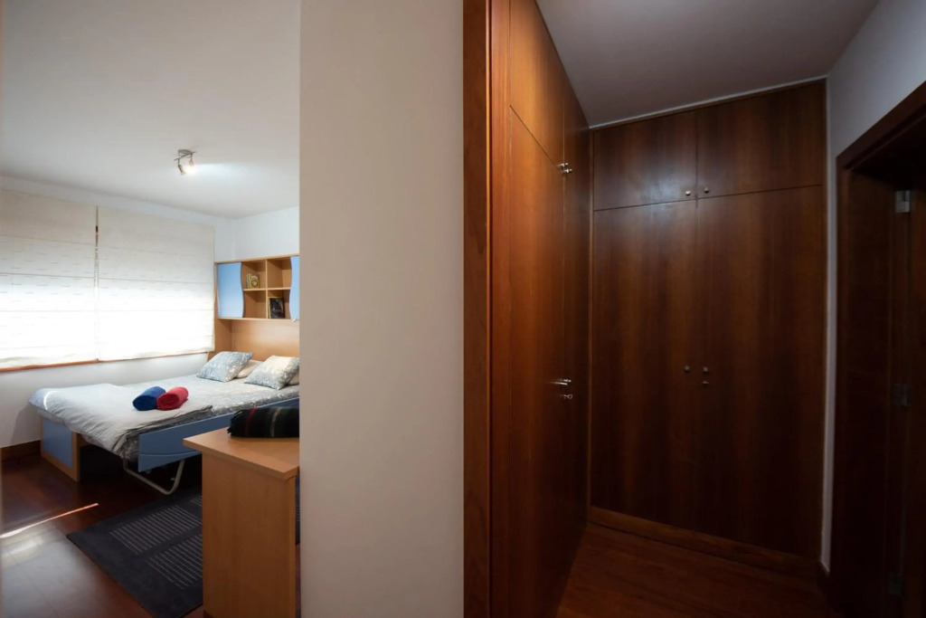 Apartament em condominio com Piscina