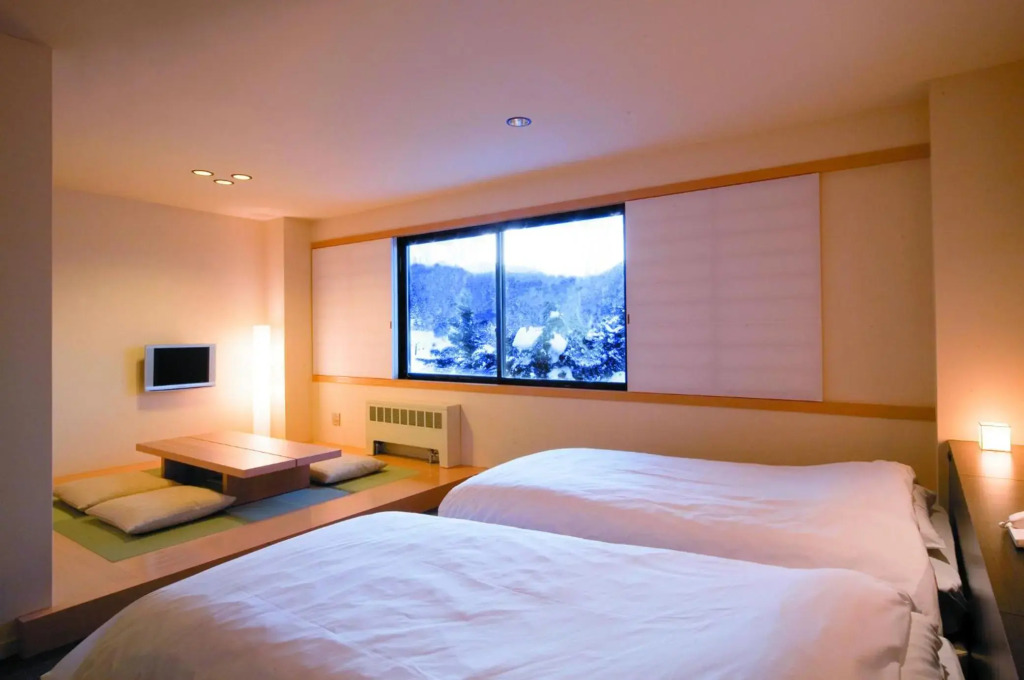 Manza Onsen Nisshinkan