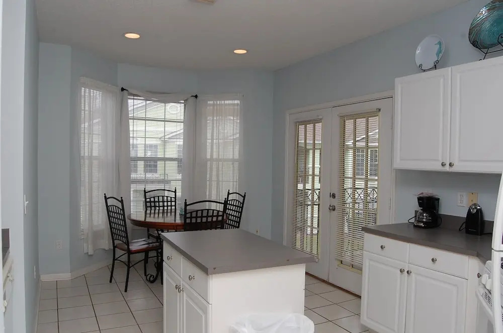 Legacy Villa 1006 3 Bedrooms 2 Bathrooms Condo